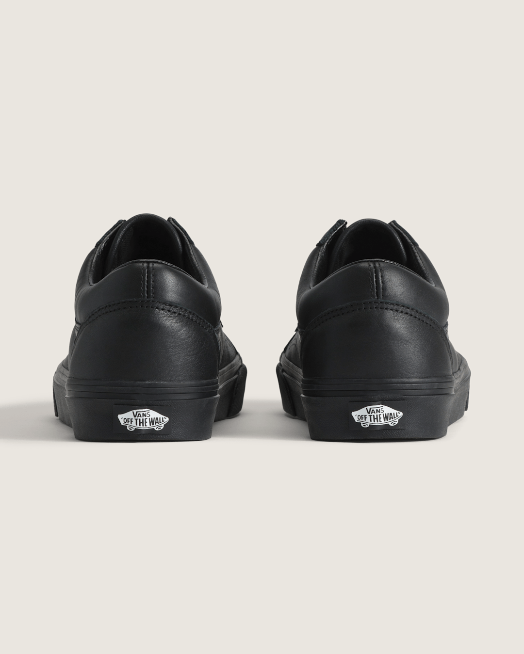 Vans Old Skool Shoe in Blackout