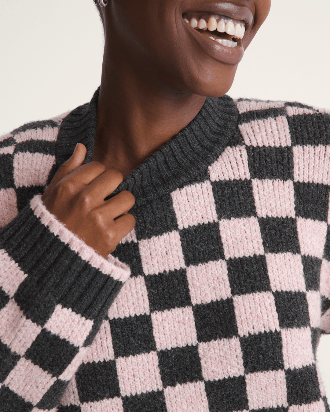 Vans Cameron Sweater in Checkerboard Grey / Pink