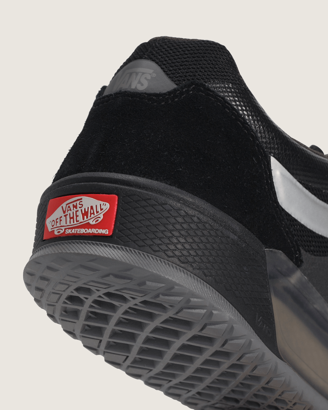 Vans Skate AVE 2.0 Shoe in Black