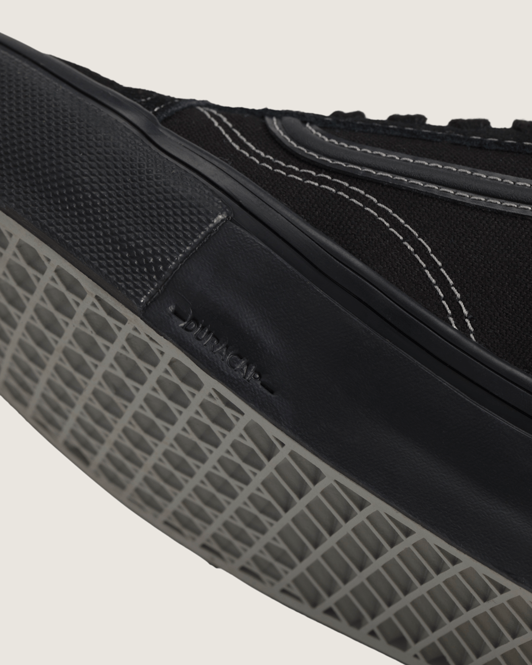 Vans Skate Old Skool Shoe in Black / Grey