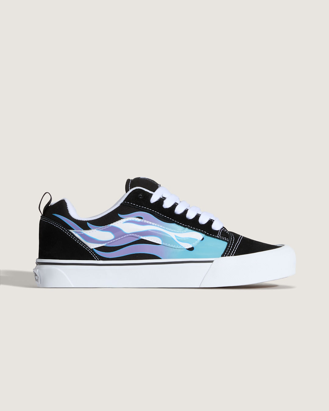 Vans Knu Skool Shoe in Black / Blue
