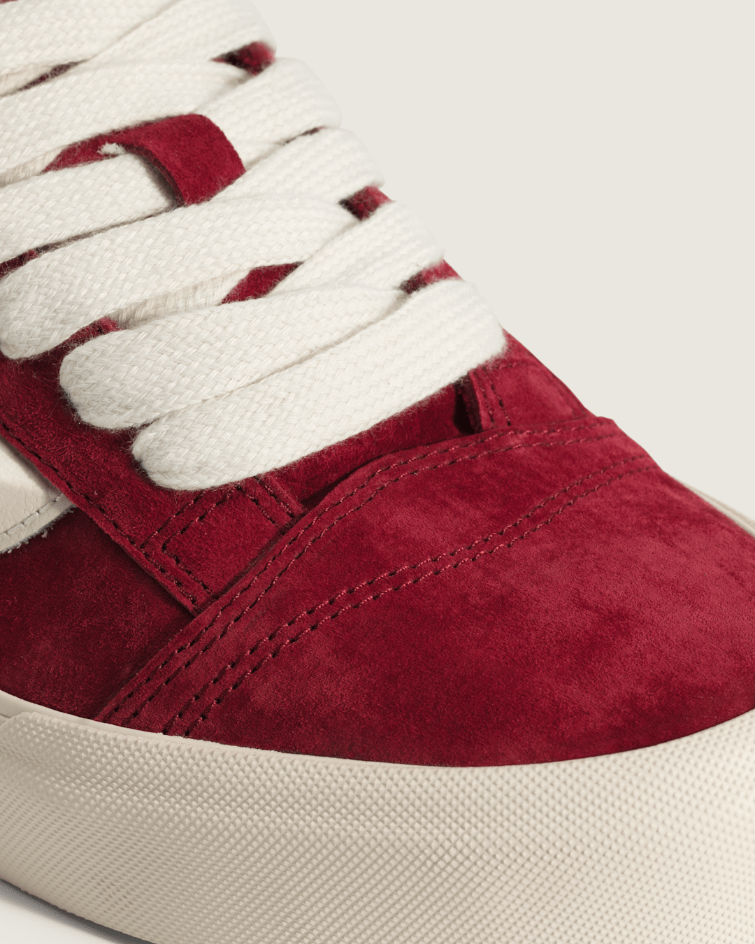 Vans Knu Skool Shoe in Bordeaux Red