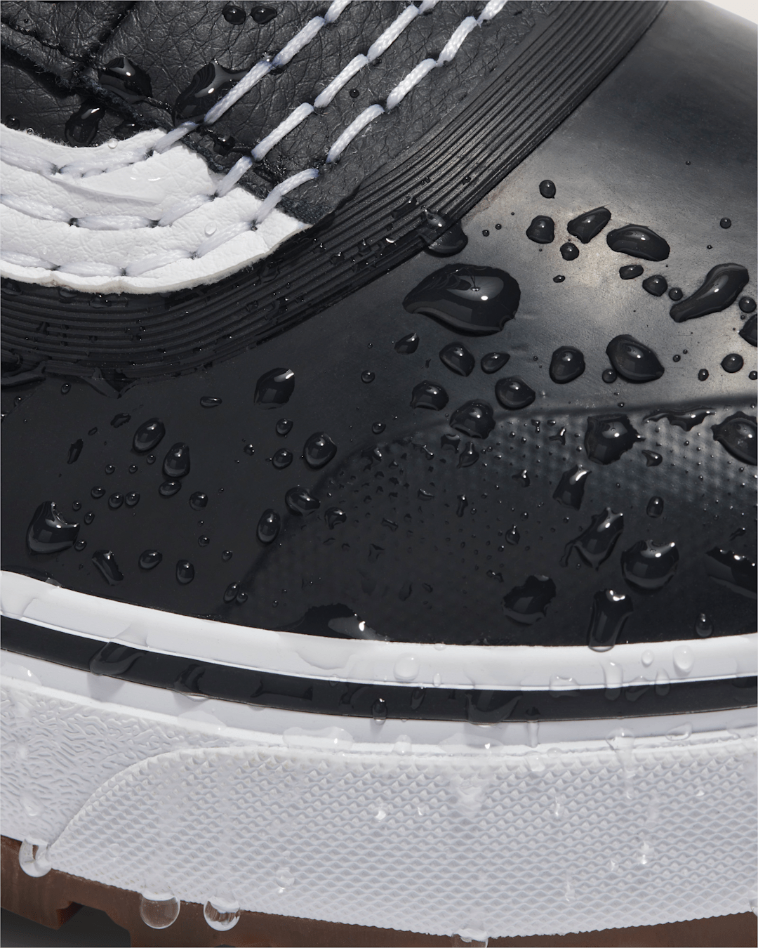 Vans Standard Mid Waterproof Boot in Black
