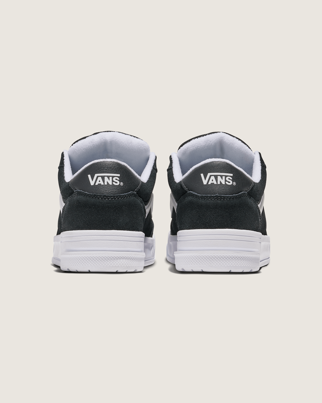 Vans Big Kids Hylane Shoe in Black