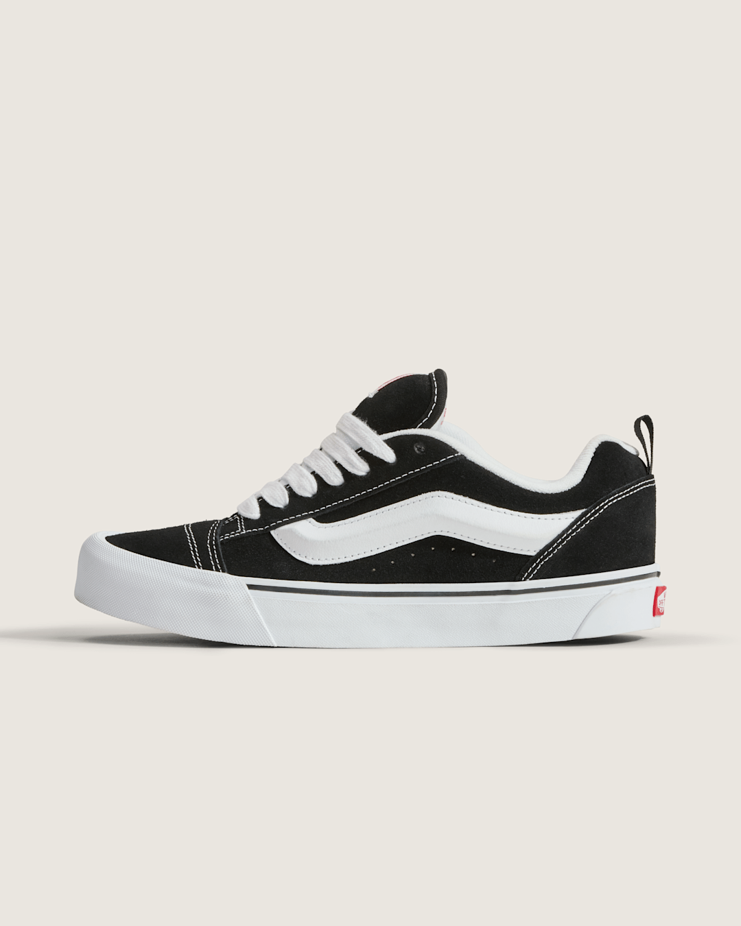 Vans Knu Skool Shoe in Black / True White