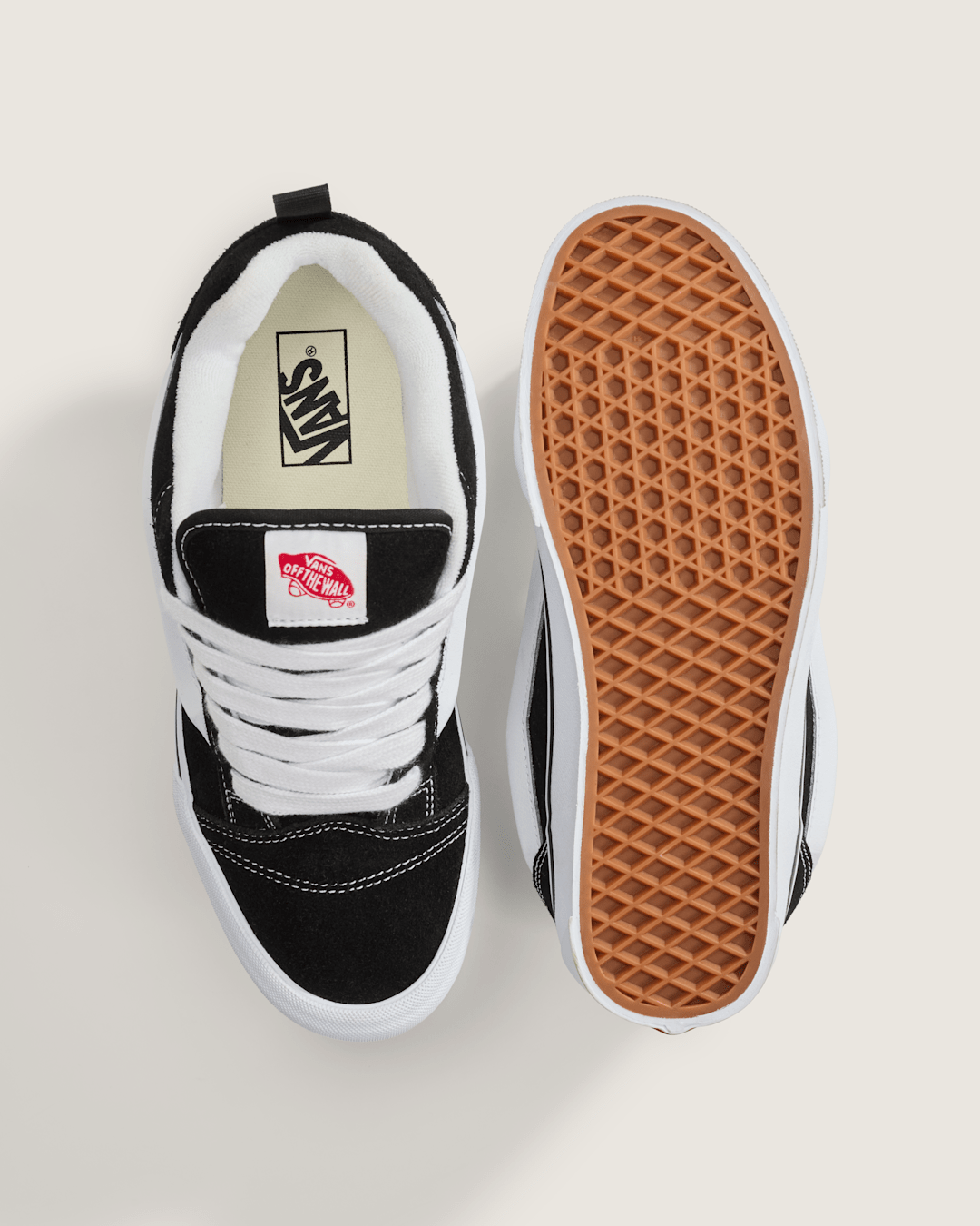 Vans Knu Skool Shoe in Black / True White