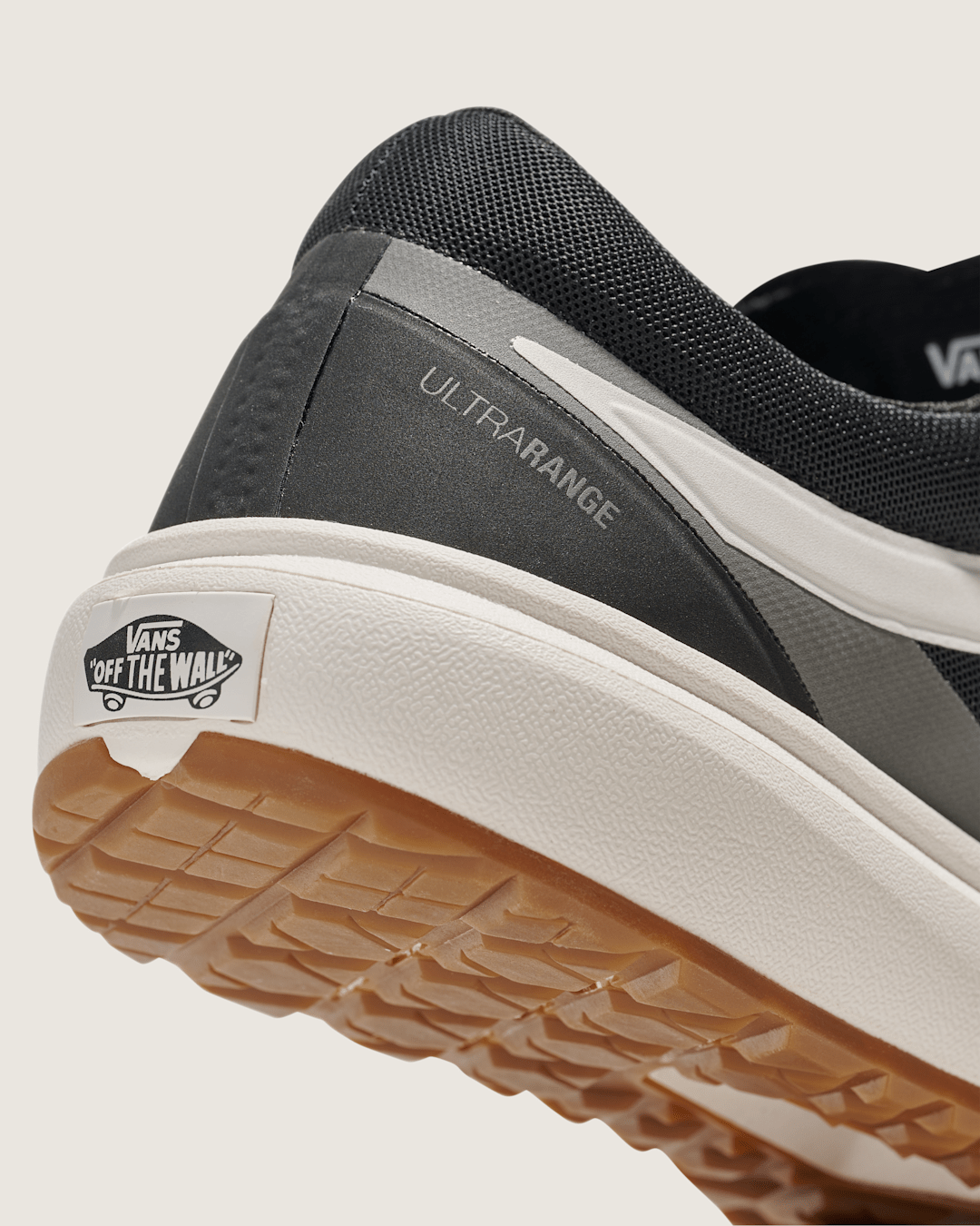 Vans UltraRange 2.0 Shoe in Black