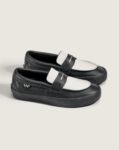 Vans Skate Loafer Shoe in Black / White