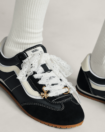 Vans Vans Pearl and Lace Shoe Charm Set in White