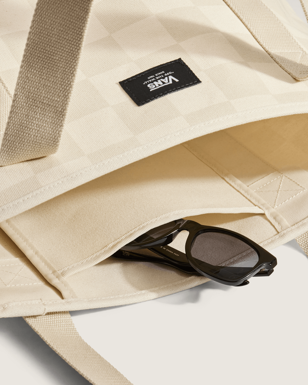 Vans Pergs Tote Bag in Oatmeal Beige