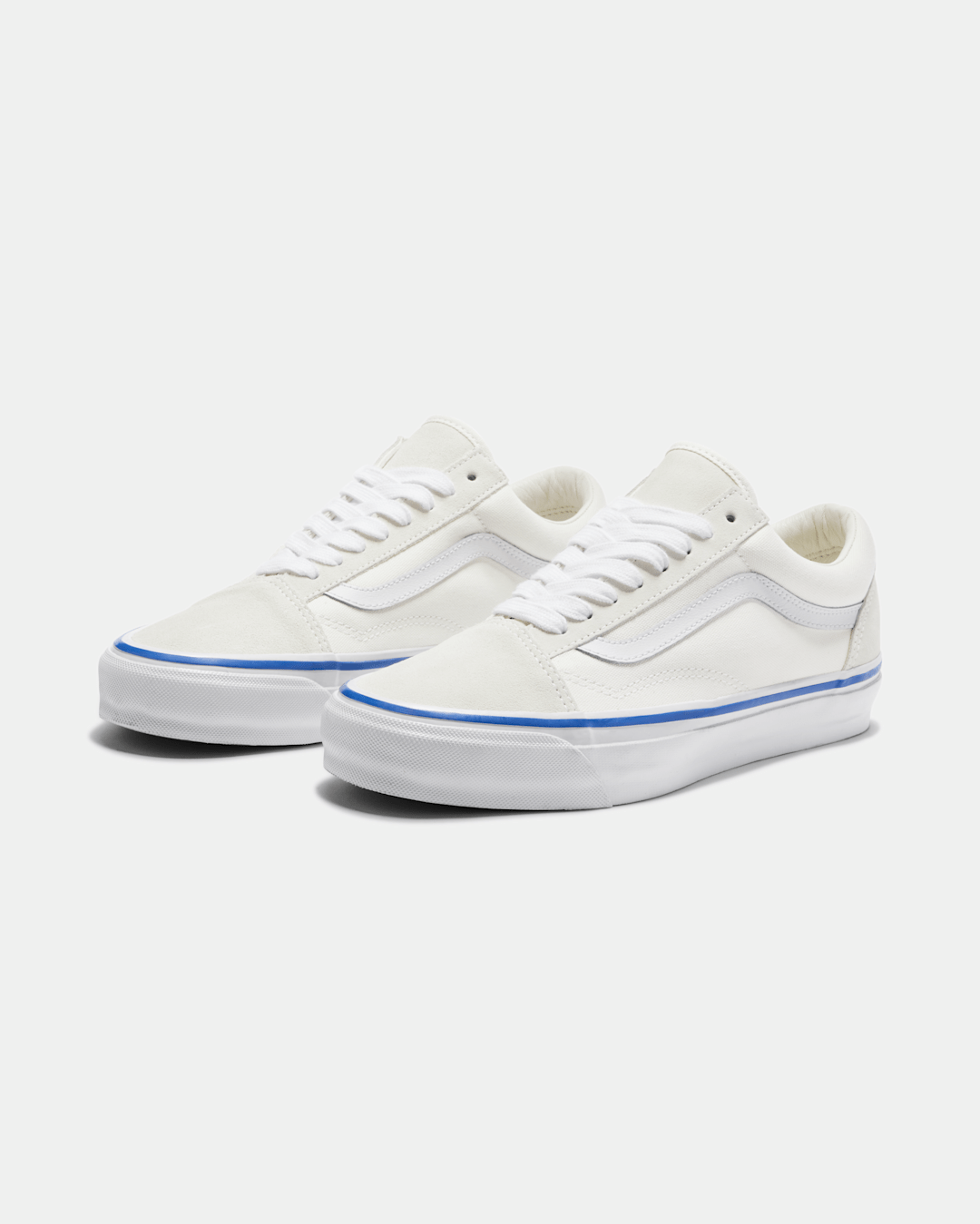 Vans Premium Old Skool Shoe in Off White / White