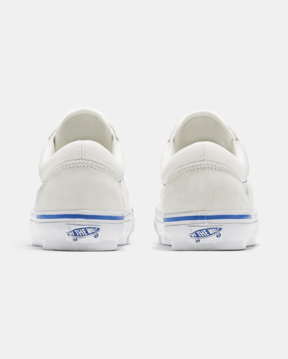 Vans Premium Old Skool Shoe in Off White / White