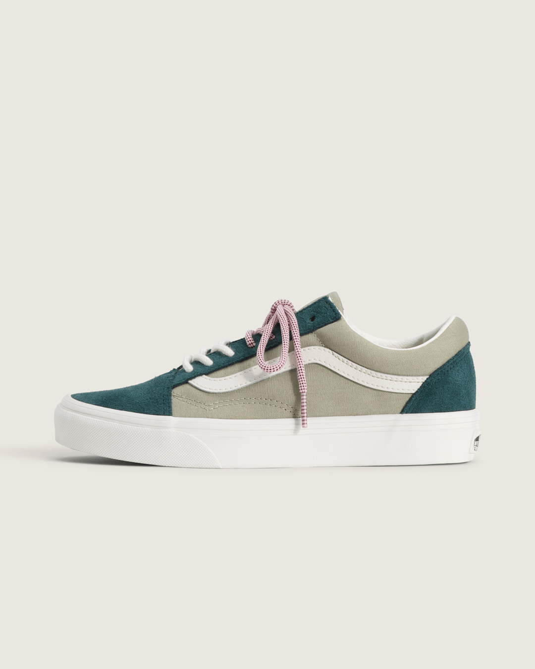 Vans Old Skool Shoe in Pink / Green