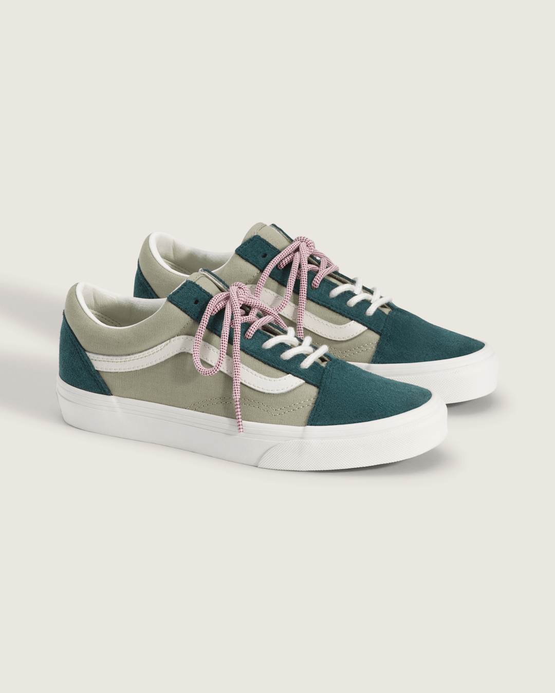 Vans Old Skool Shoe in Pink / Green
