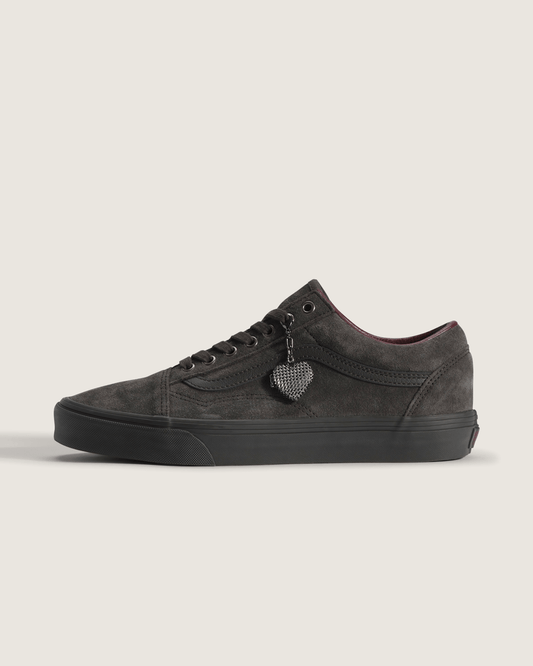 Vans Old Skool Shoe in Dark Grey