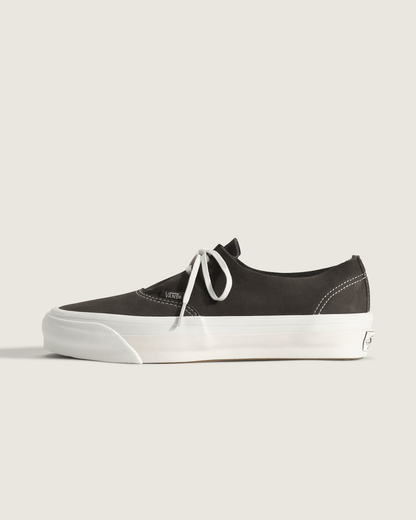Vans Premium Authentic Ease Shoe in Faded Black