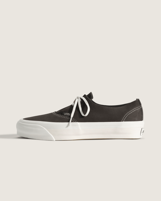 Vans Premium Authentic Ease Shoe in Faded Black
