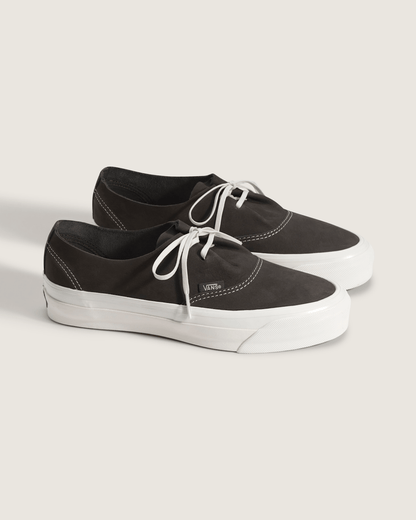 Vans Premium Authentic Ease Shoe in Faded Black
