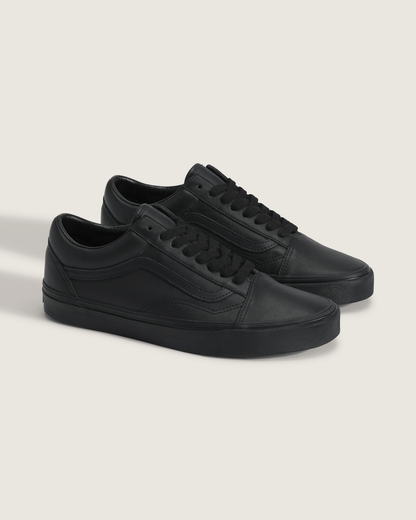 Vans Old Skool Shoe in Blackout