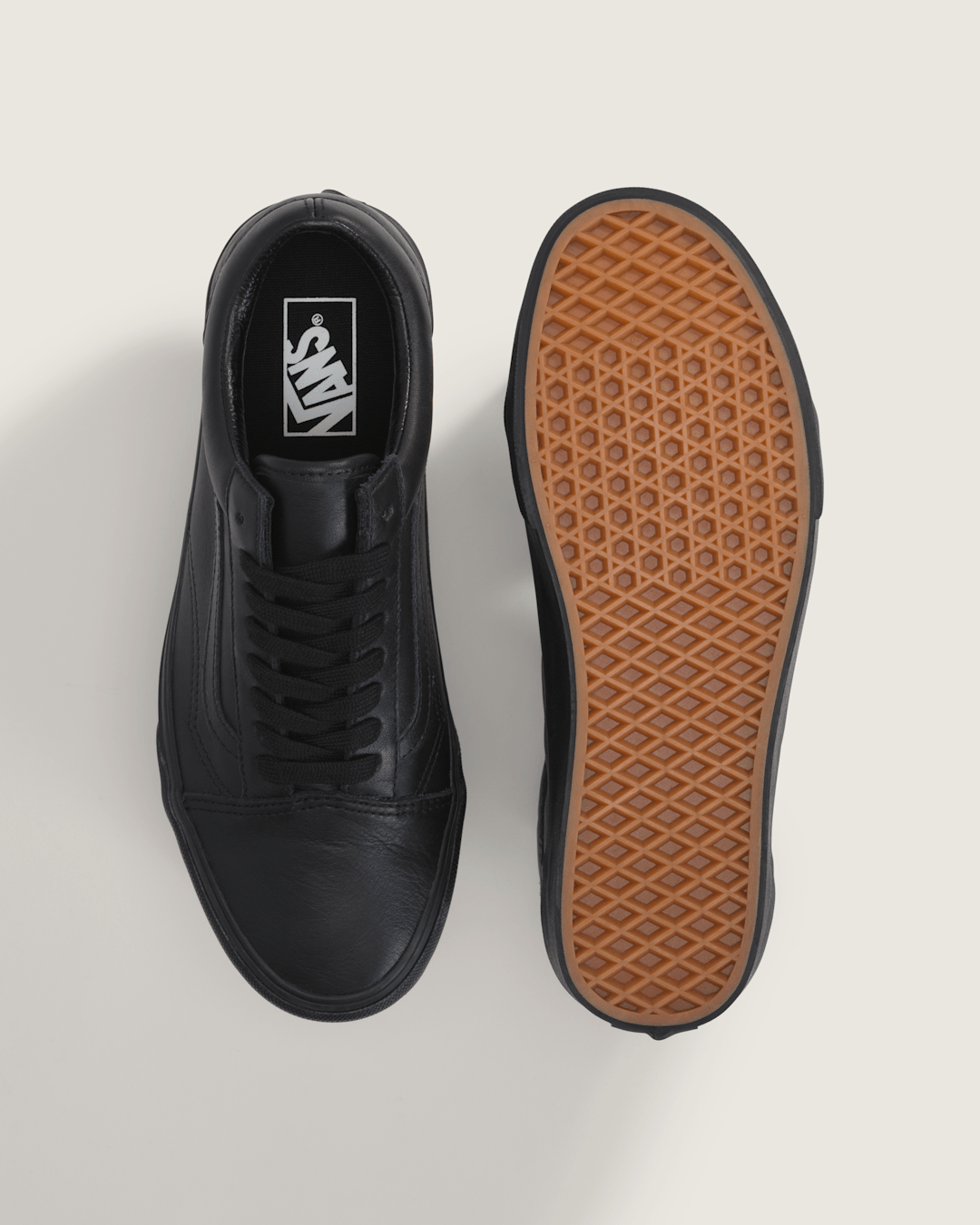 Vans Old Skool Shoe in Blackout