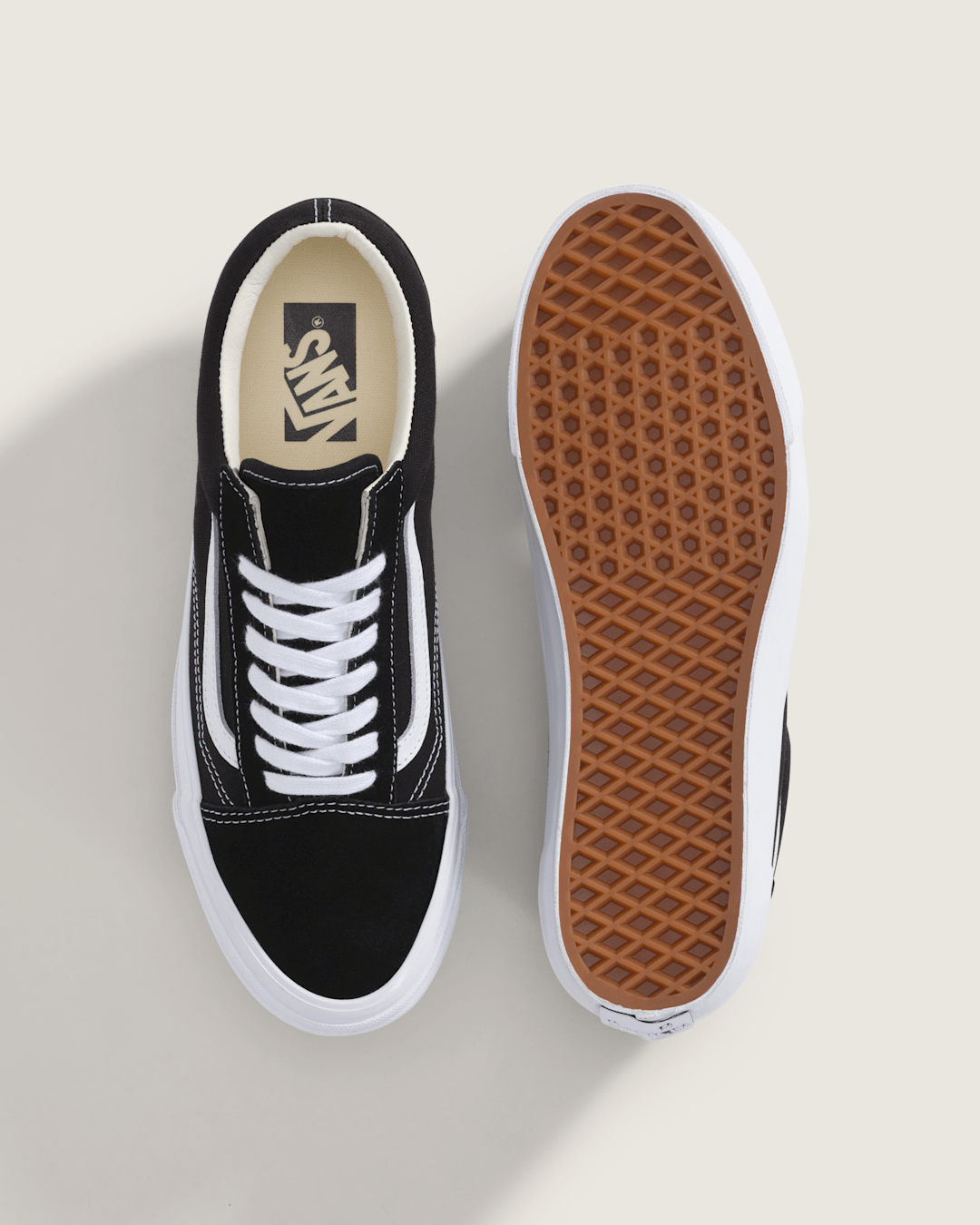 Vans Premium Old Skool Shoe in Black / White