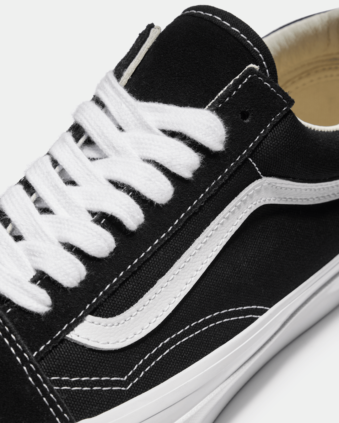 Vans Premium Old Skool Shoe in Black / White