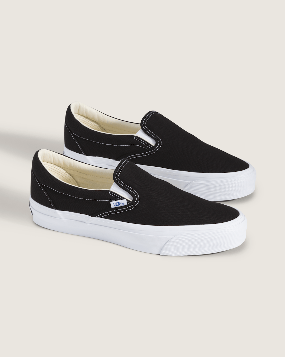Vans Premium Slip-On Shoe in Black / White