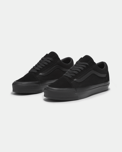 Vans Premium Old Skool Shoe in Blackout