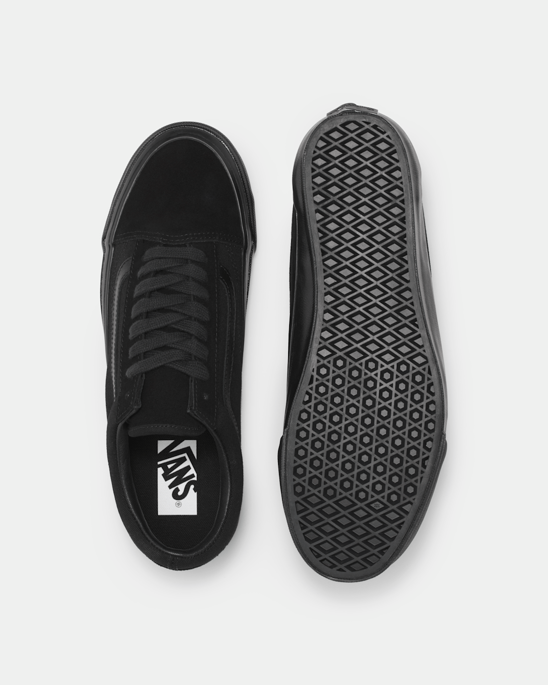 Vans Premium Old Skool Shoe in Blackout