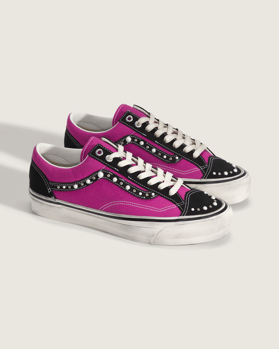 Vans Premium Old Skool 36 Shoe in Fuchsia Red