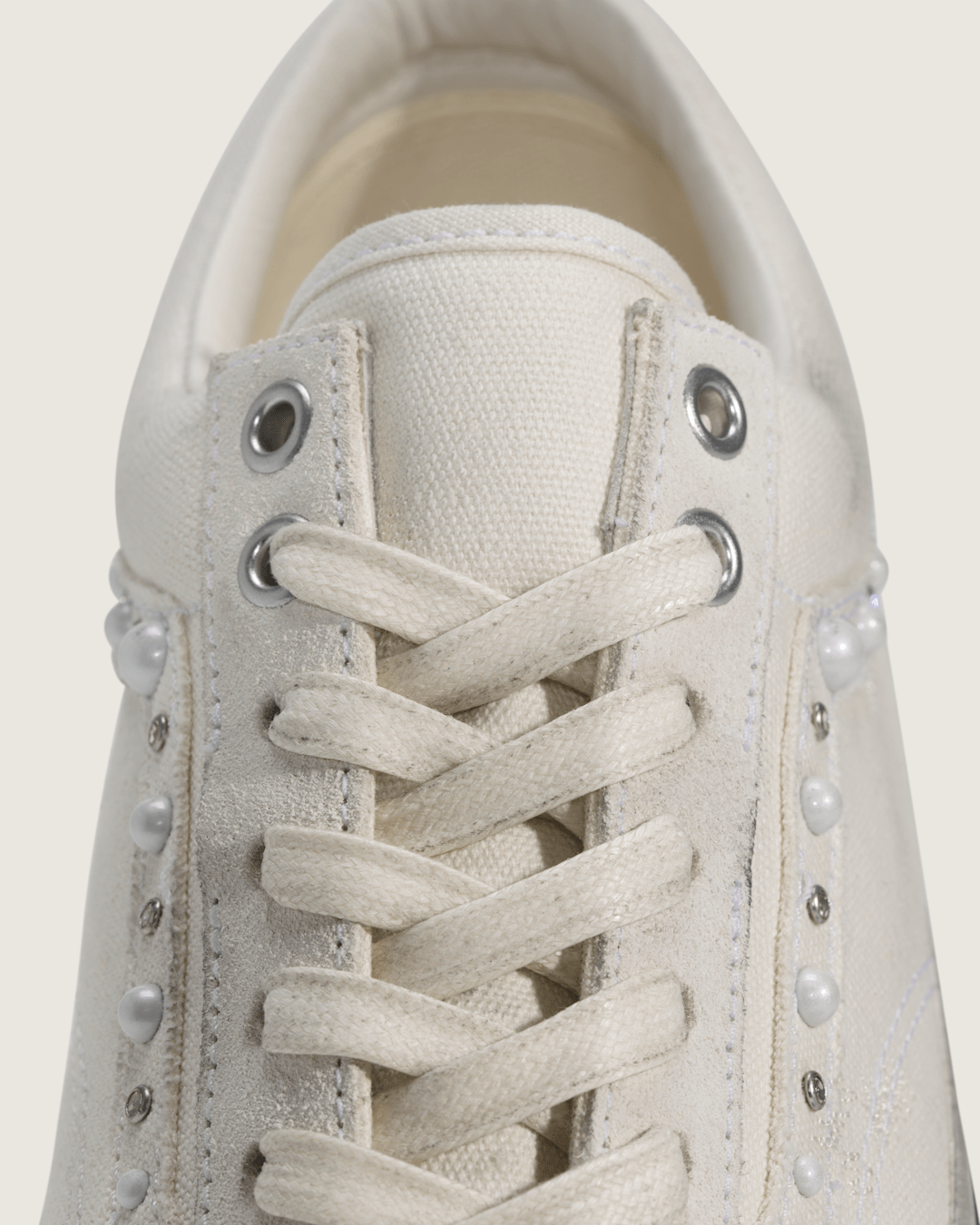 Vans Premium Old Skool 36 Shoe in Marshmallow White