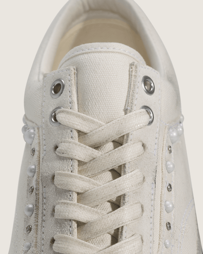 Vans Premium Old Skool 36 Shoe in Marshmallow White