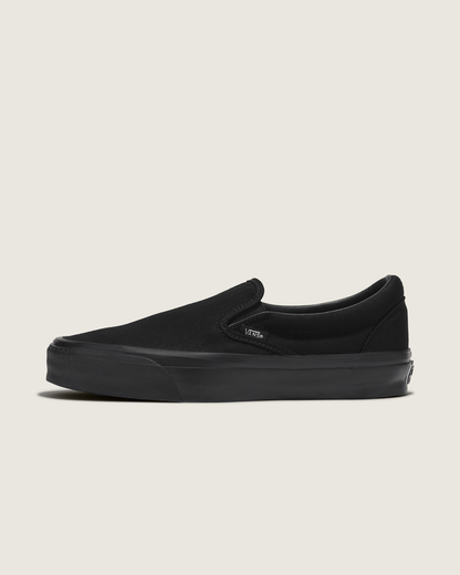 Vans Premium Slip-On Shoe in Blackout