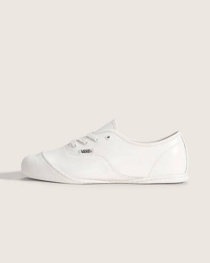 Vans OTW by Vans X S.R. STUDIO. LA. CA. Authentic 44 Prima in White