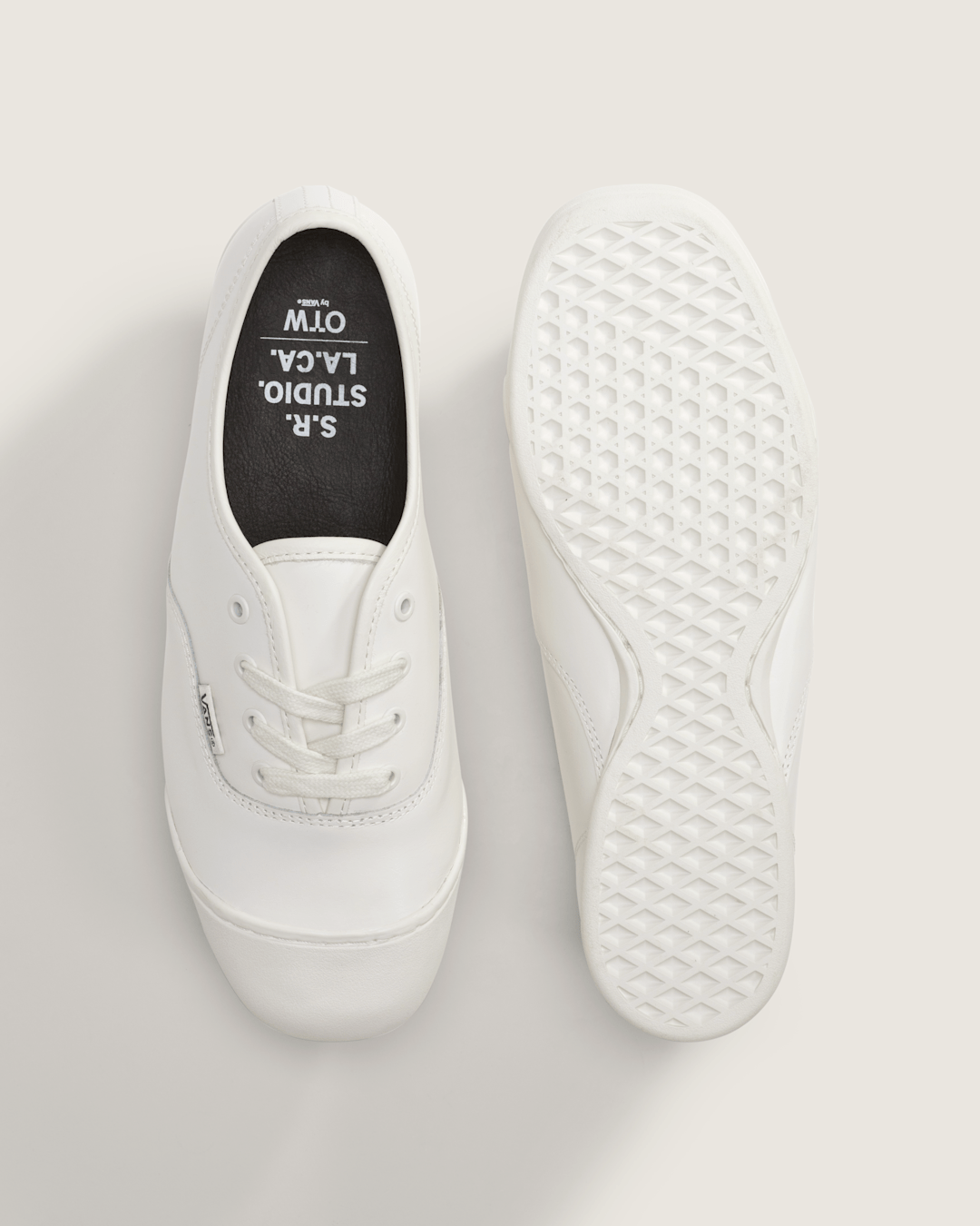 Vans OTW by Vans X S.R. STUDIO. LA. CA. Authentic 44 Prima in White