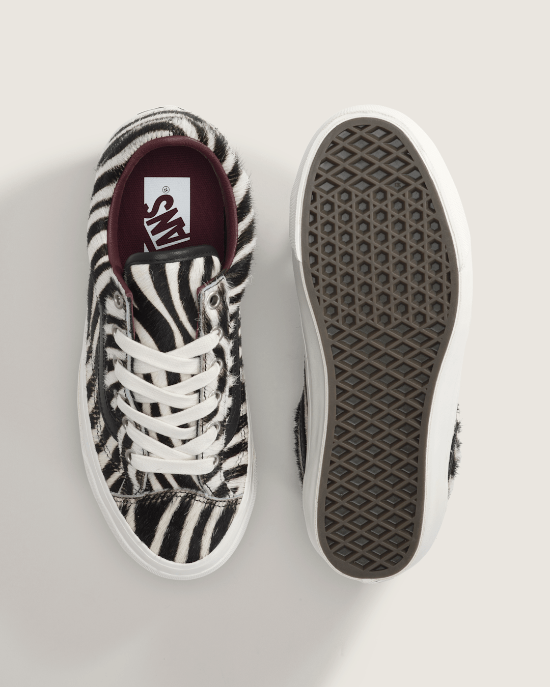 Vans Premium Old Skool 36 Shoe in Zebra Black / White