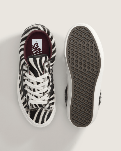 Vans Premium Old Skool 36 Shoe in Zebra Black / White