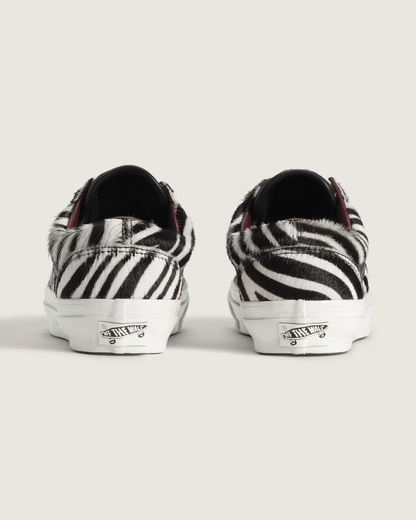 Vans Premium Old Skool 36 Shoe in Zebra Black / White