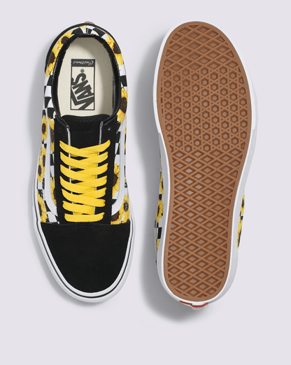 Vans Customs Old Skool Checkerboard Shoe in Customs