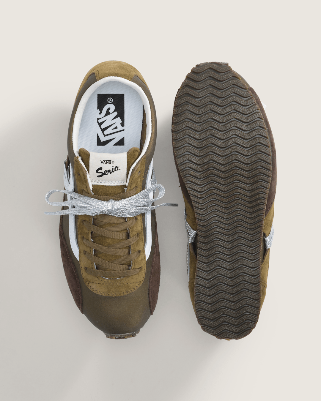 Vans Premium Super Lowpro Trainer in Olive Green