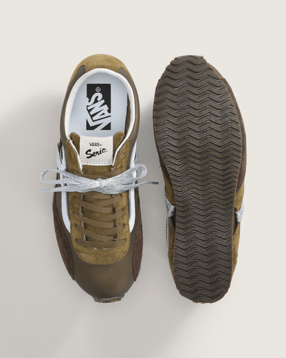 Vans Premium Super Lowpro Trainer in Olive Green