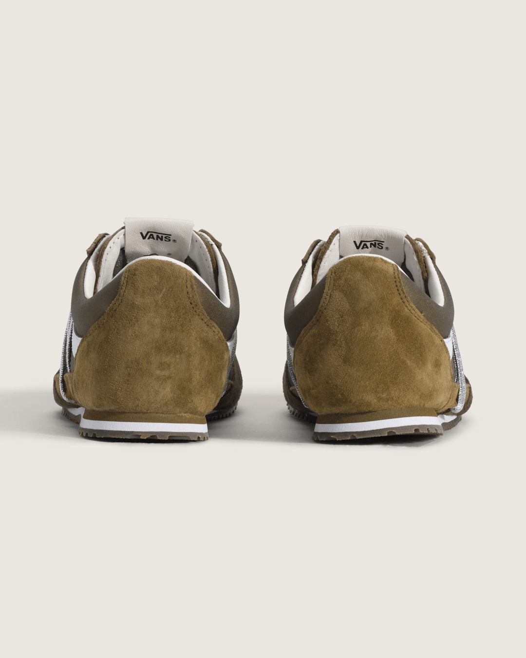 Vans Premium Super Lowpro Trainer in Olive Green