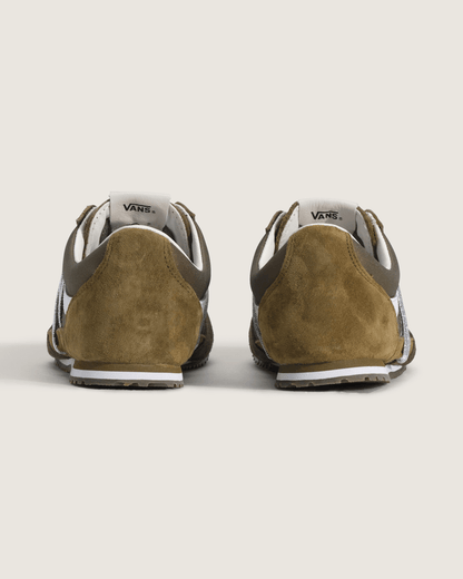 Vans Premium Super Lowpro Trainer in Olive Green
