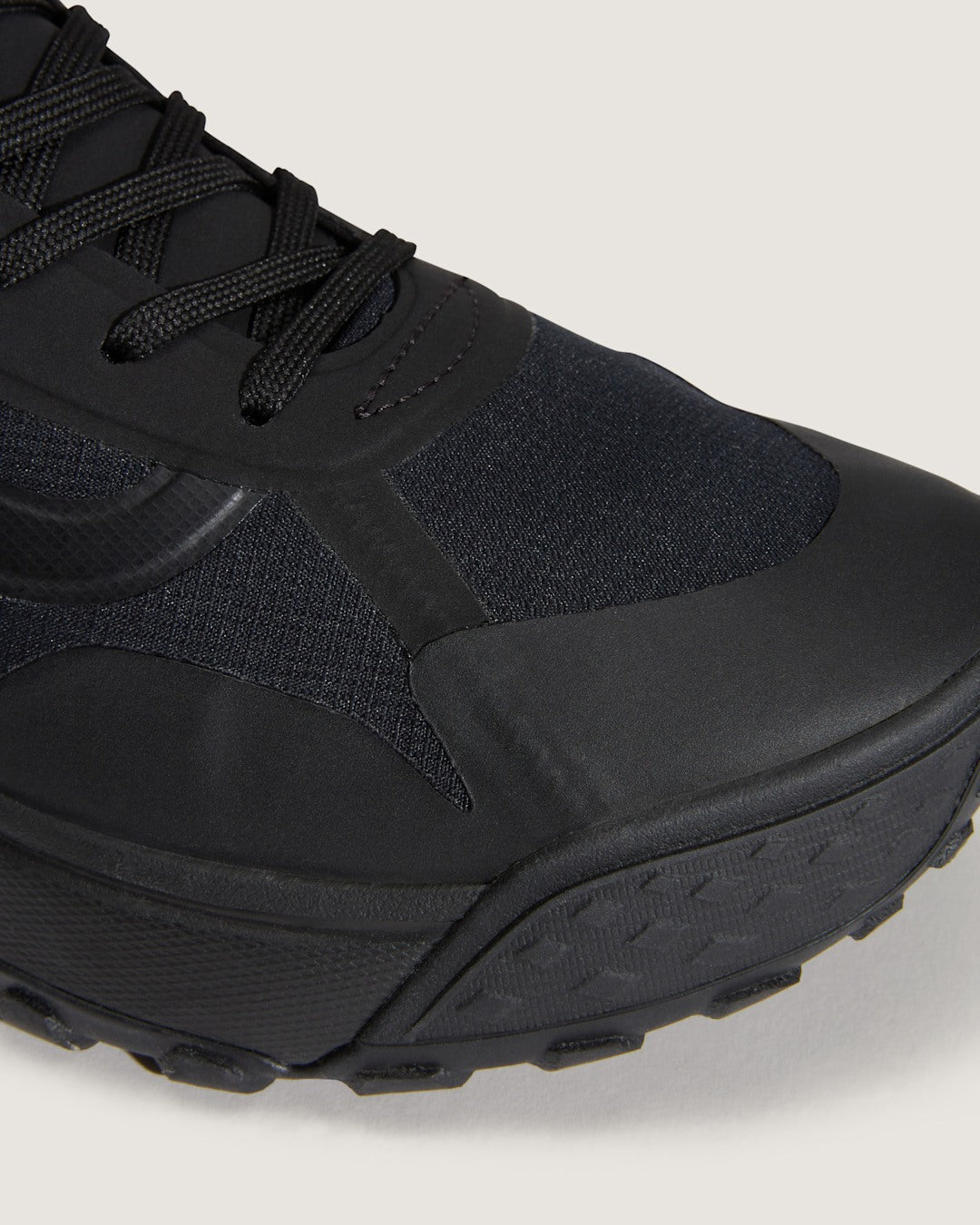 Vans Crosspath Shoe in Blackout