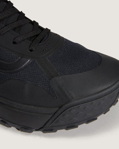 Vans Crosspath Shoe in Blackout