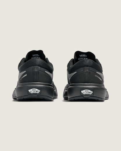 Vans UltraRange 2.0 Shoe in Blackout