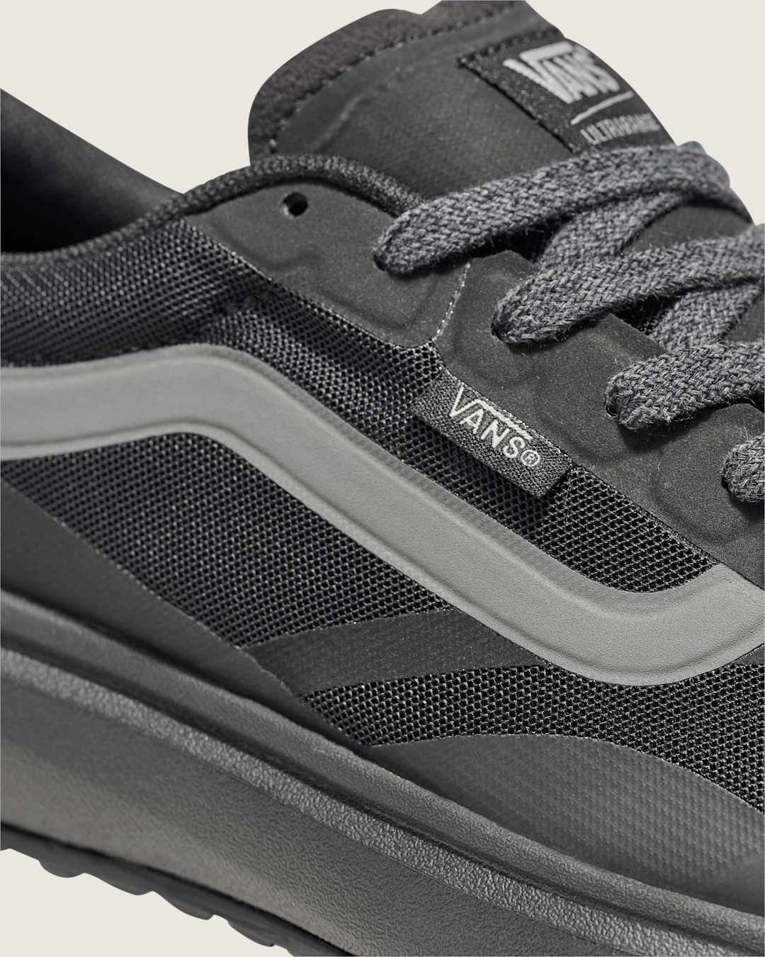 Vans UltraRange 2.0 Shoe in Blackout