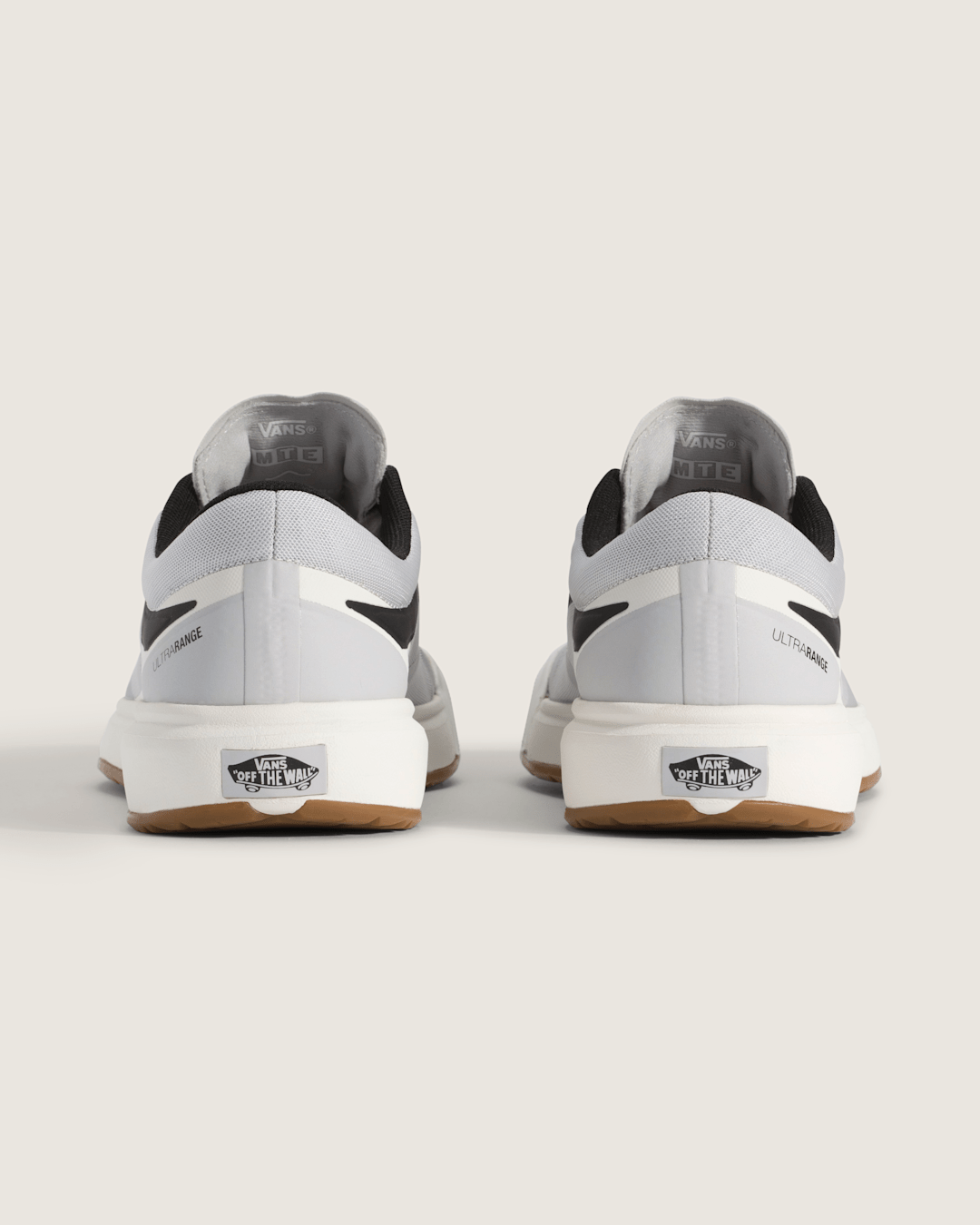 Vans UltraRange 2.0 Shoe in Frost Grey