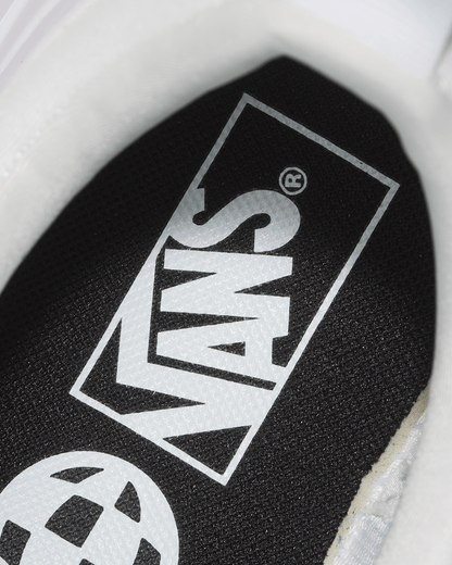 Vans UltraRange Neo VR3 Shoe in True White