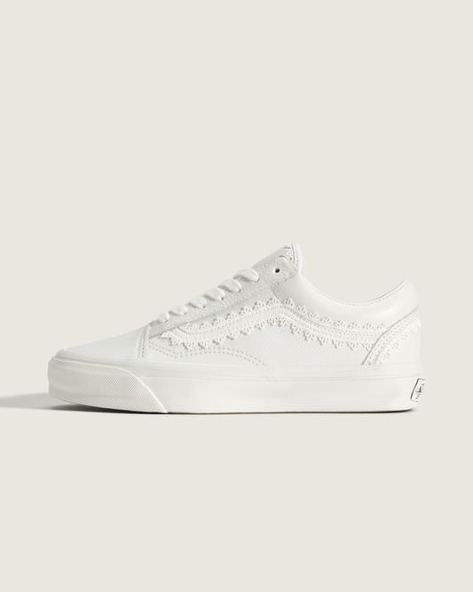 Vans Premium Old Skool Shoe in Marshmallow White